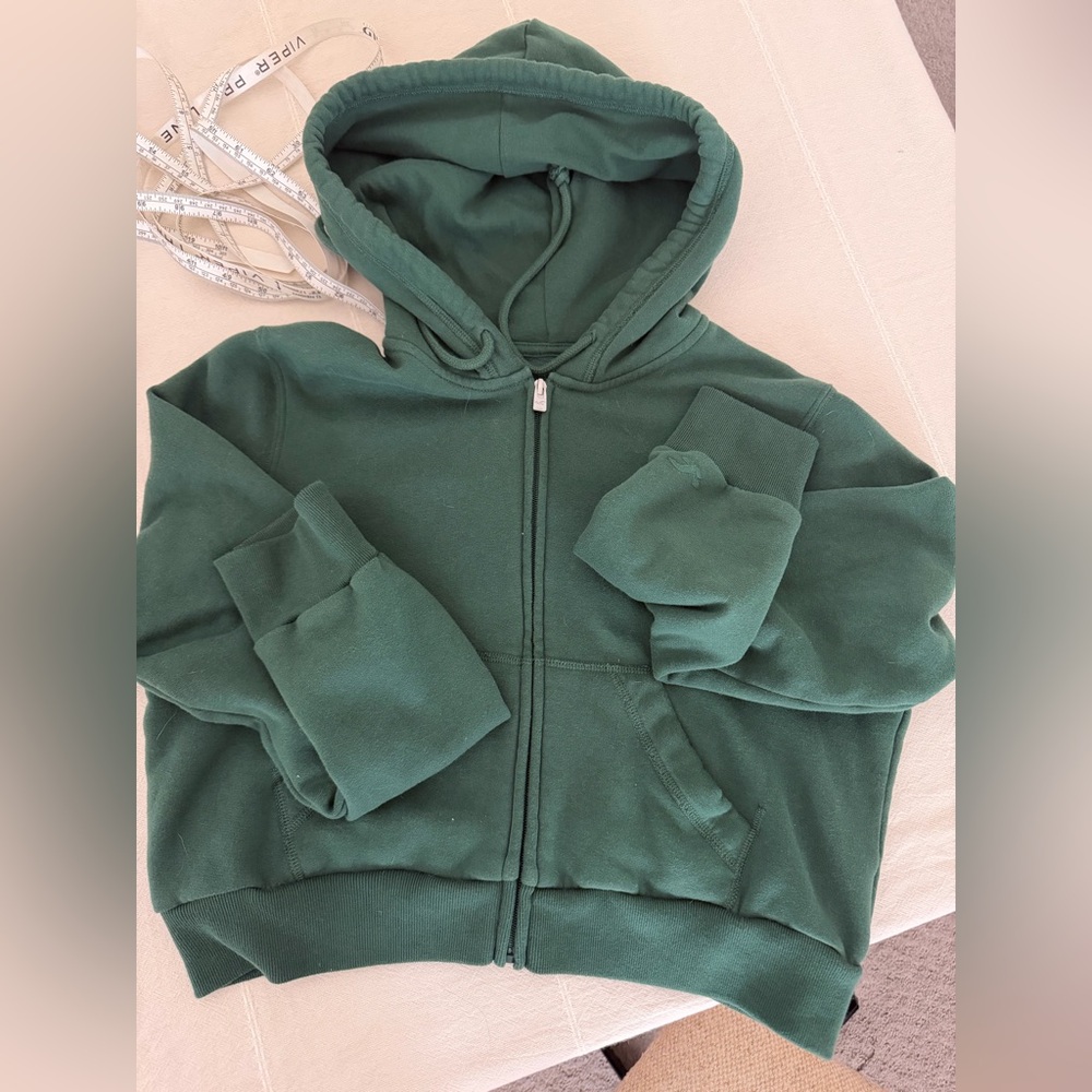 BDG cropped hoodie size  large (junior) - Picture 3 of 7